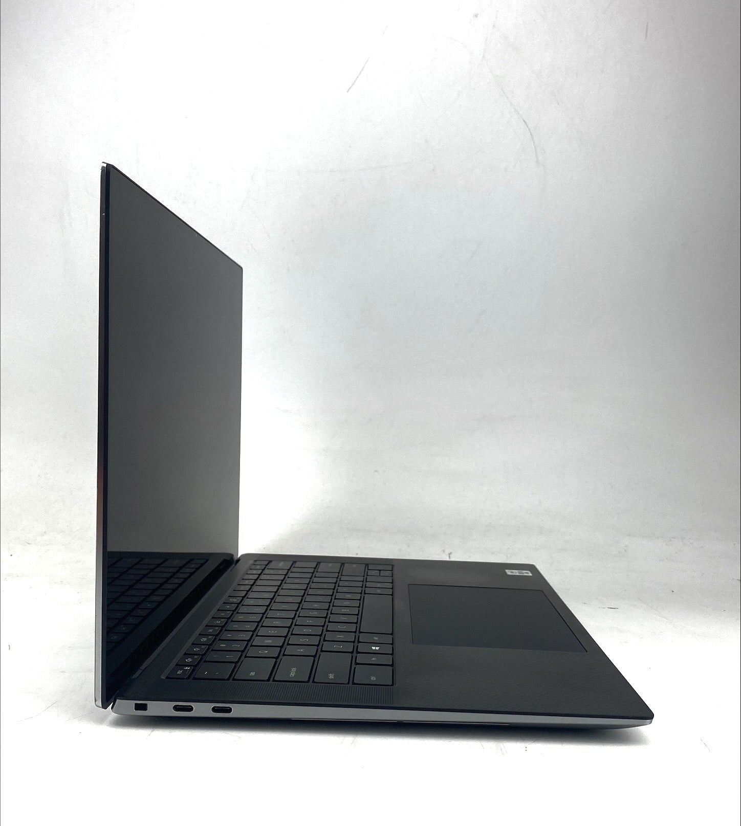 Dell Precision 5550 Core i7 10th Gen 2.70GHz 10850H 2.70 32GB 250GB SSD B Windows 11 Pro