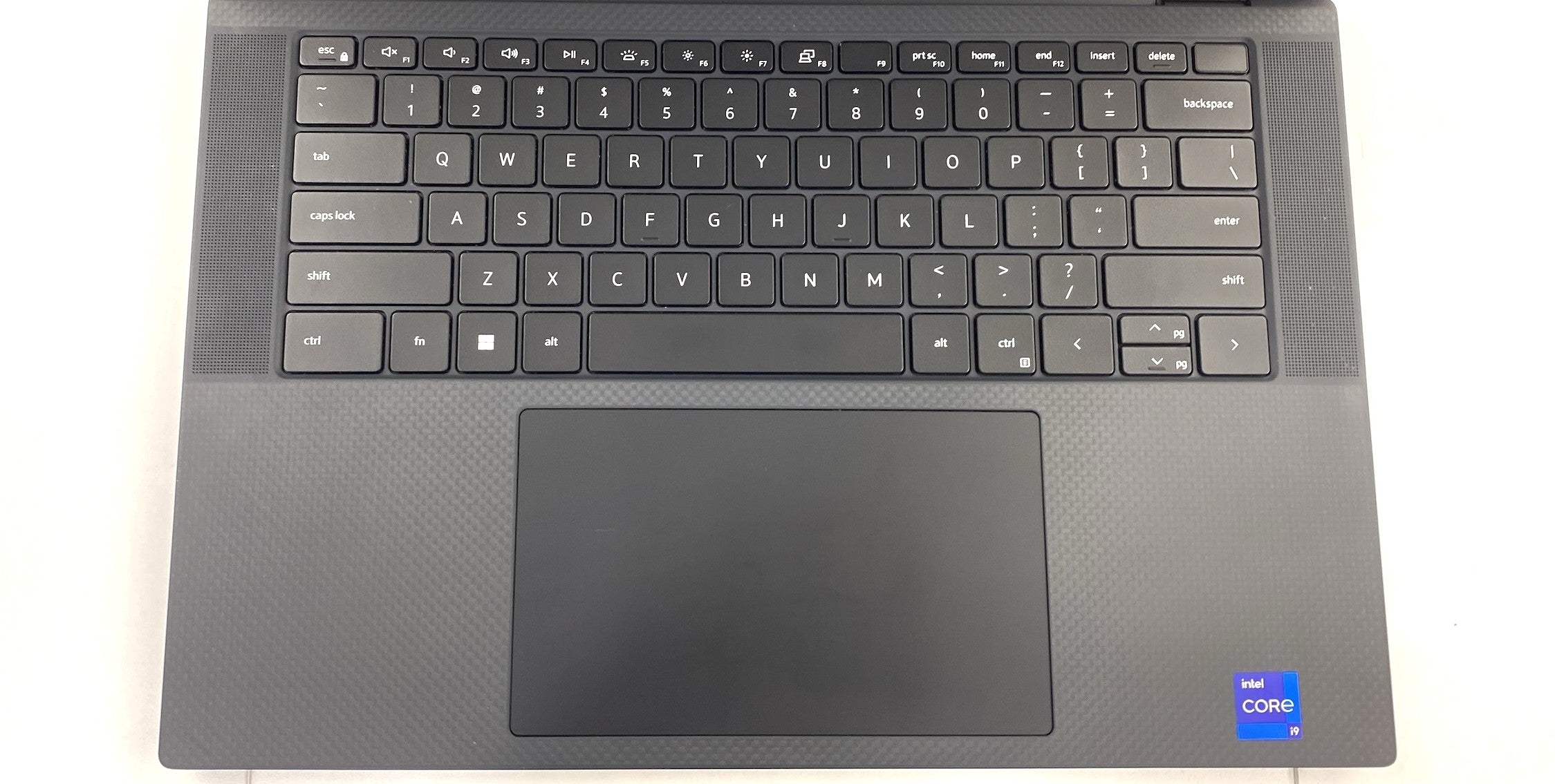 Precision 5570 Core i9 12th Gen 2.50GHz 12900H 5.00 GHz 32GB 1TB SSD