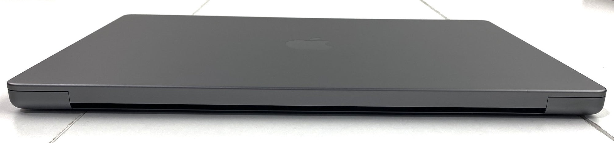 MacBook Pro A2485 EMC 3651 (2021) M1 PRO 1st Gen 3.2GHz 3.20GHz 16GB 1TB eMMC B