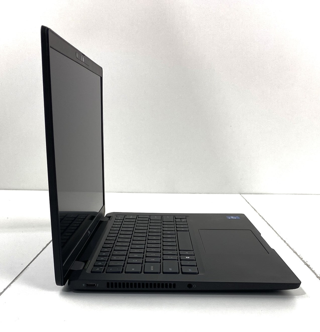 Latitude 7420 Touchscreen Black Core i7-1185G7 3.00GHz 16GB RAM 250GB SSD