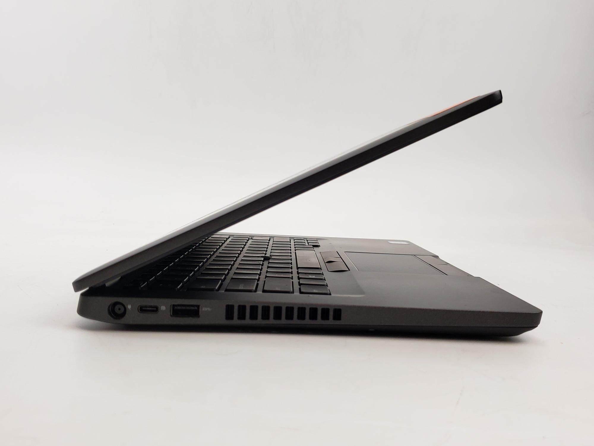 Dell Latitude 5400 Touchscreen Core i5 8th Gen 1.60Hz 8265U 1.6 GHz 16GB 250GB SSD B