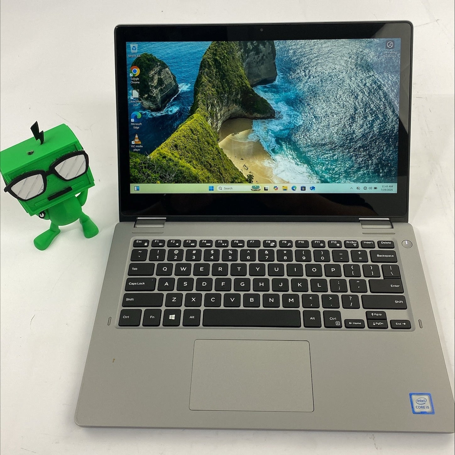 Dell Latitude 3310 2-in-1 13" i5-8265U 1.6GHz 16GB RAM 120GB SSD Windows 11 Pro