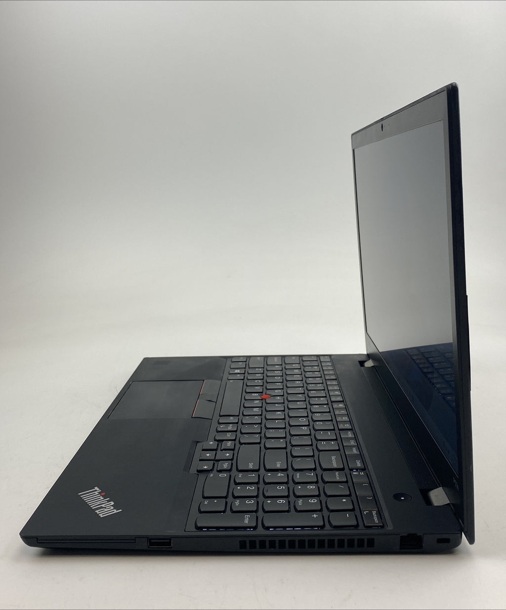 ThinkPad P53s Core i7 8th Gen 1.90GHz 8665U 1.9 GHz 16GB 120GB SSD B