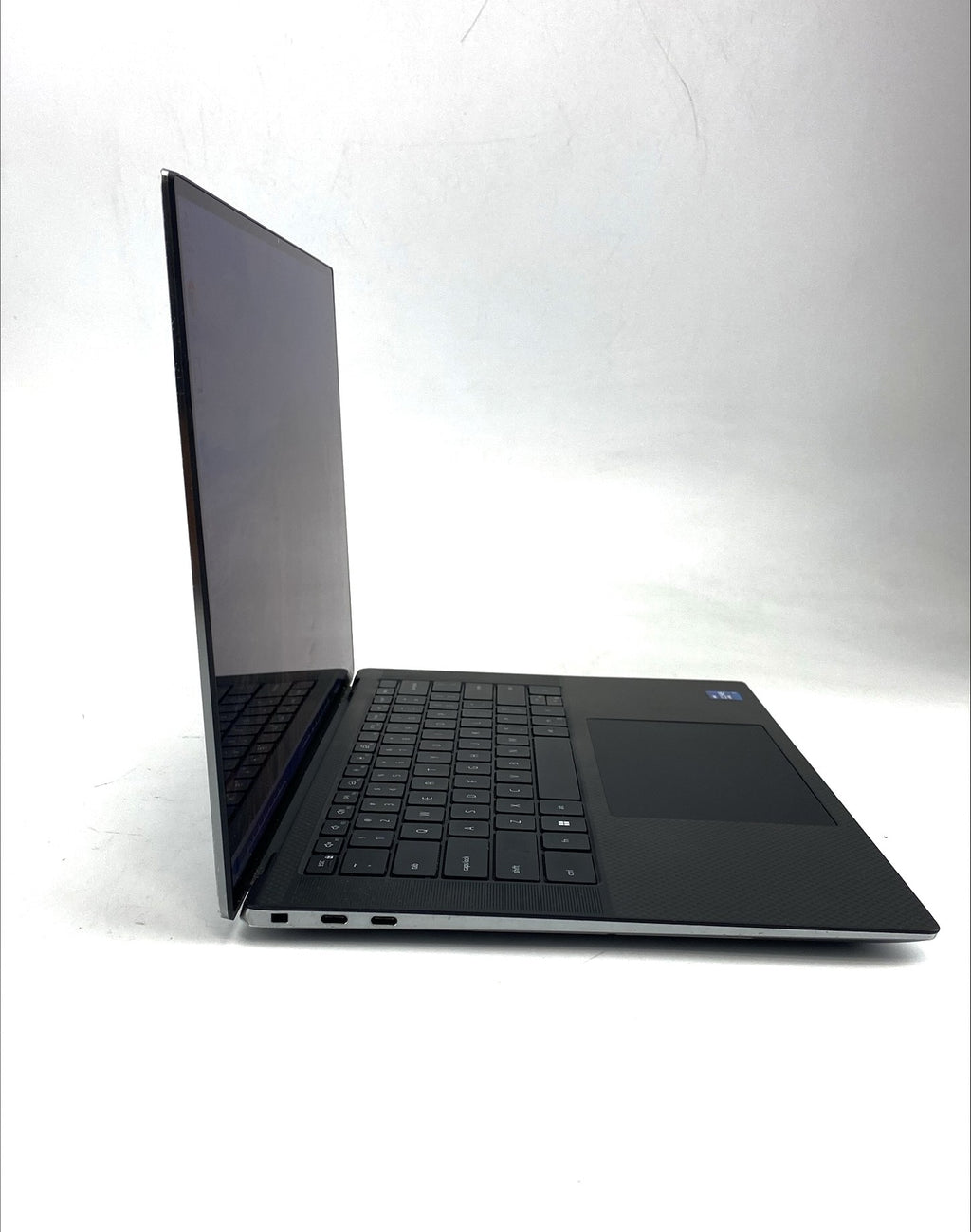 Dell Precision 5560 Touch Core i7 11th Gen 2.50GHz 11850H 2.50 GHz 32GB 500GB SSD Windows 11 Pro