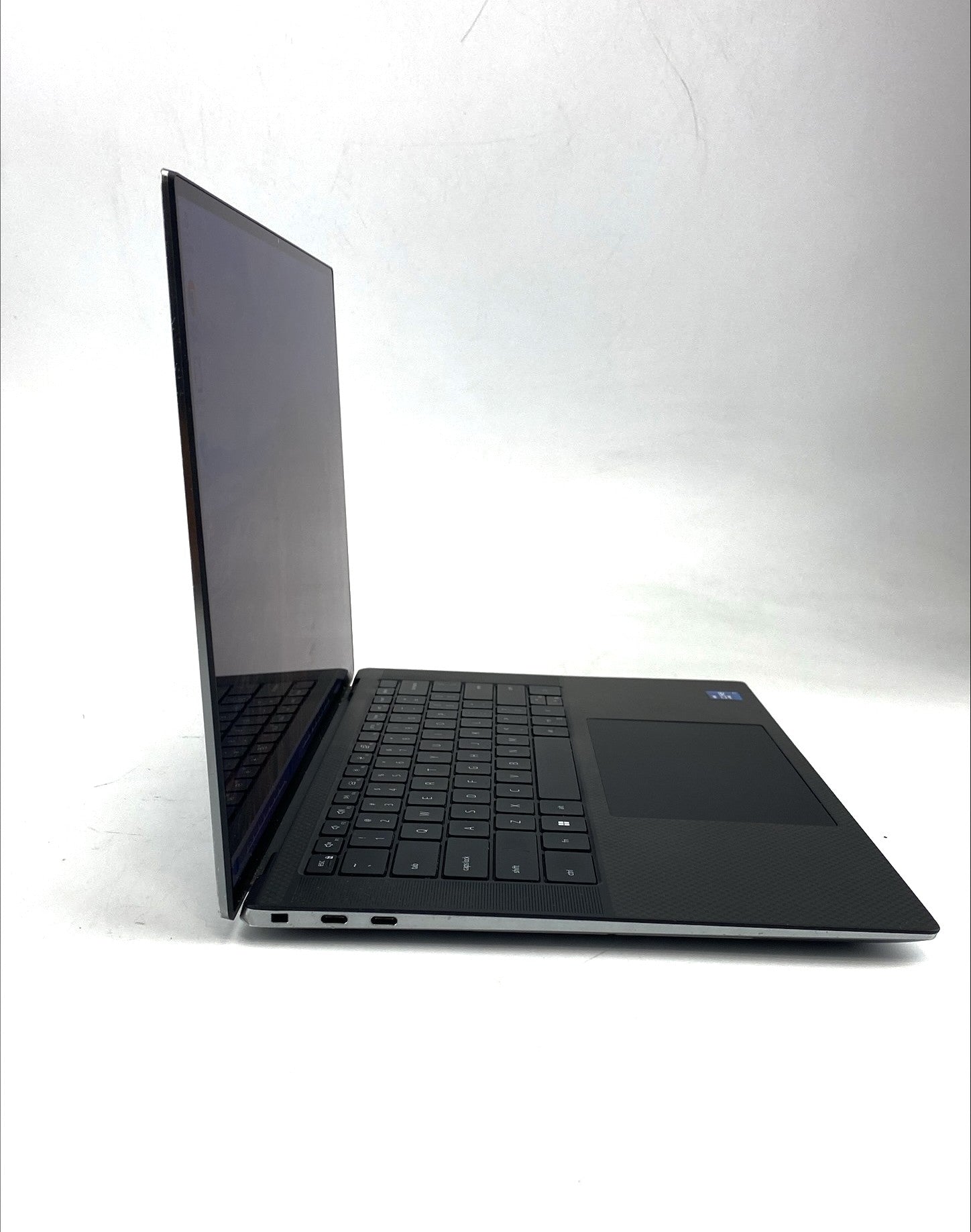 Dell Precision 5560 Touch Core i7 11th Gen 2.50GHz 11850H 2.50 GHz 32GB 500GB SSD Windows 11 Pro