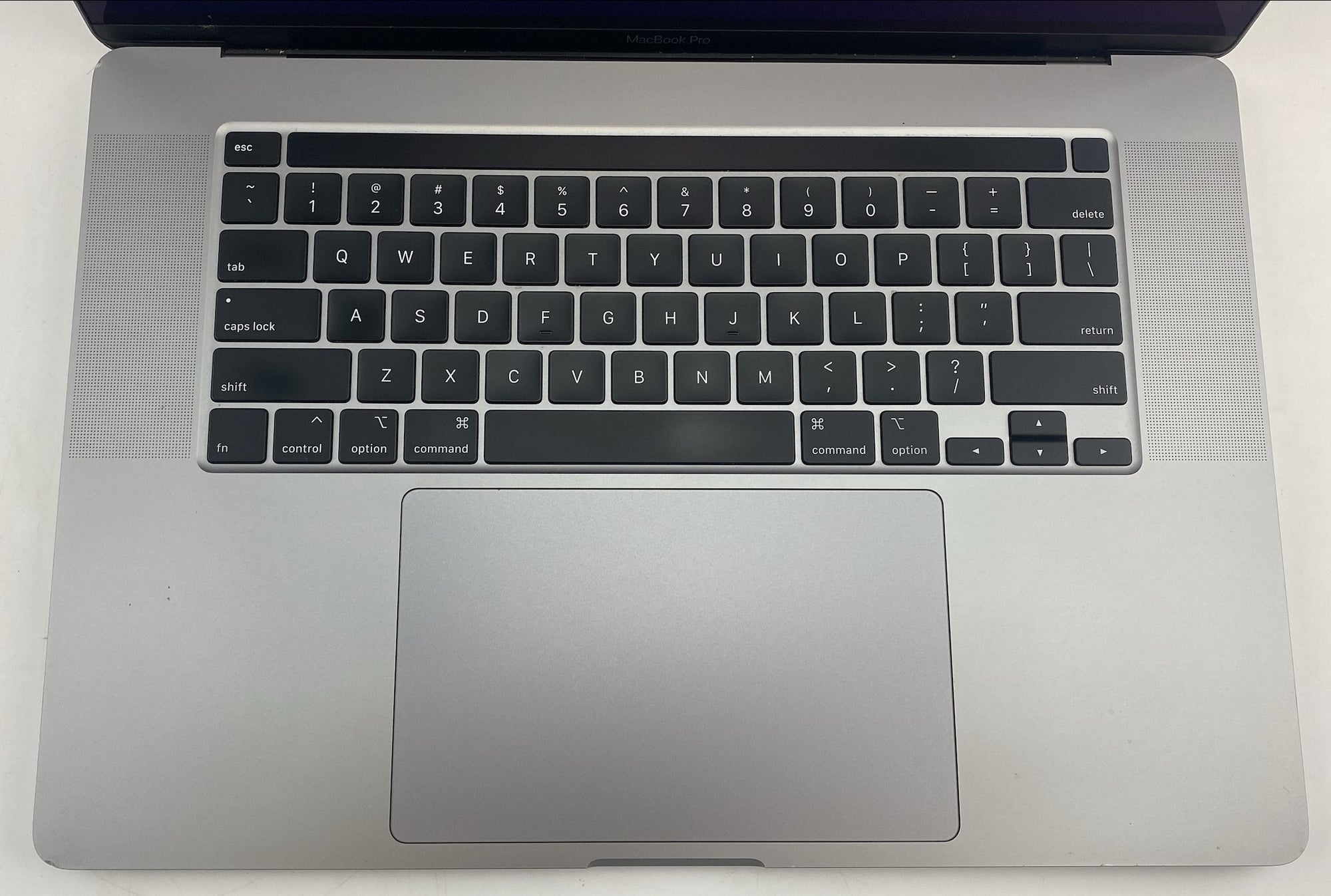 Apple MacBook Pro A1990 EMC 3359 (2019) Core i9 9th Gen 2.30GHz 9880H 2.30 16GB 500GB eMMC B