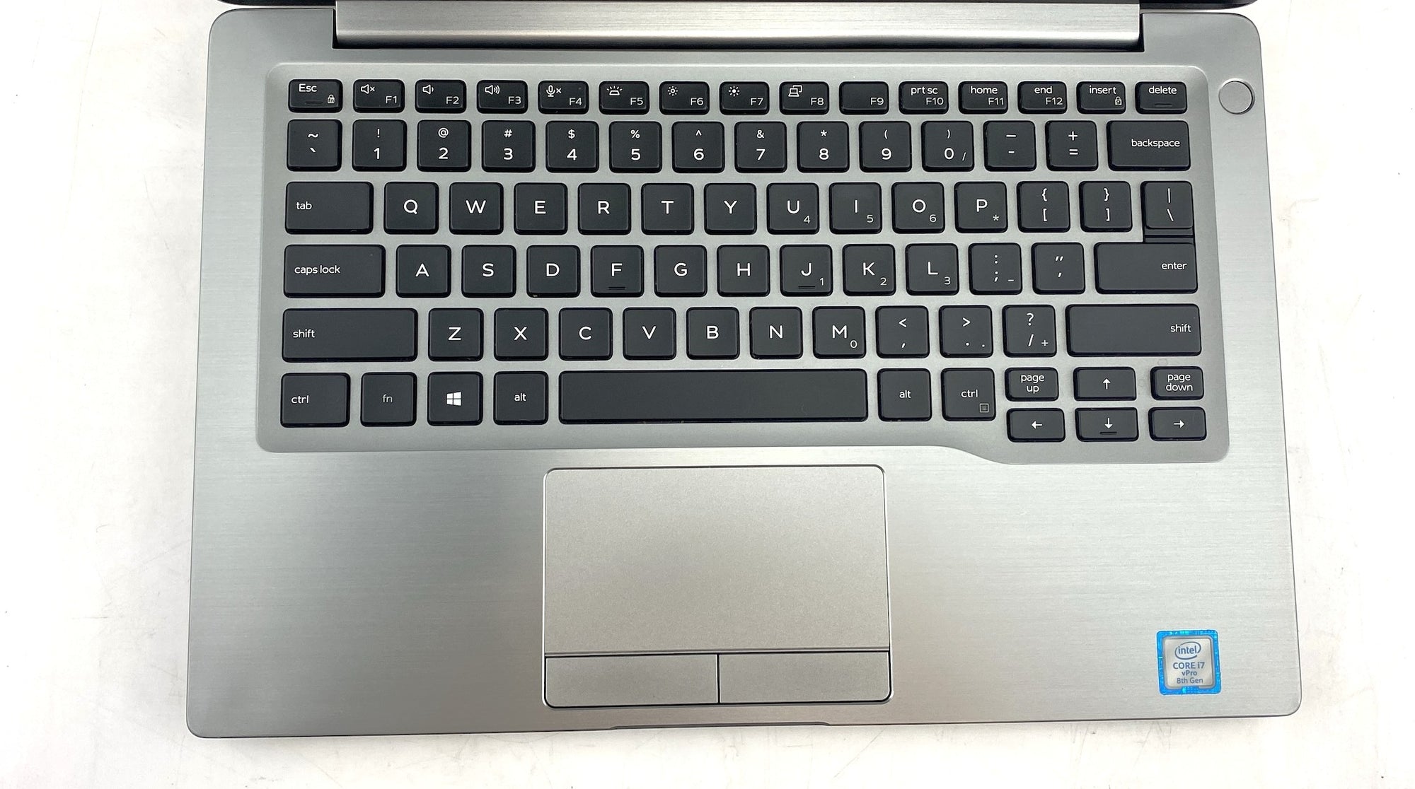 Dell Latitude 7400 P100G Core i7 8th Gen 1.90GHz 8665U 1.9 GHz 32GB 250GB SSD B