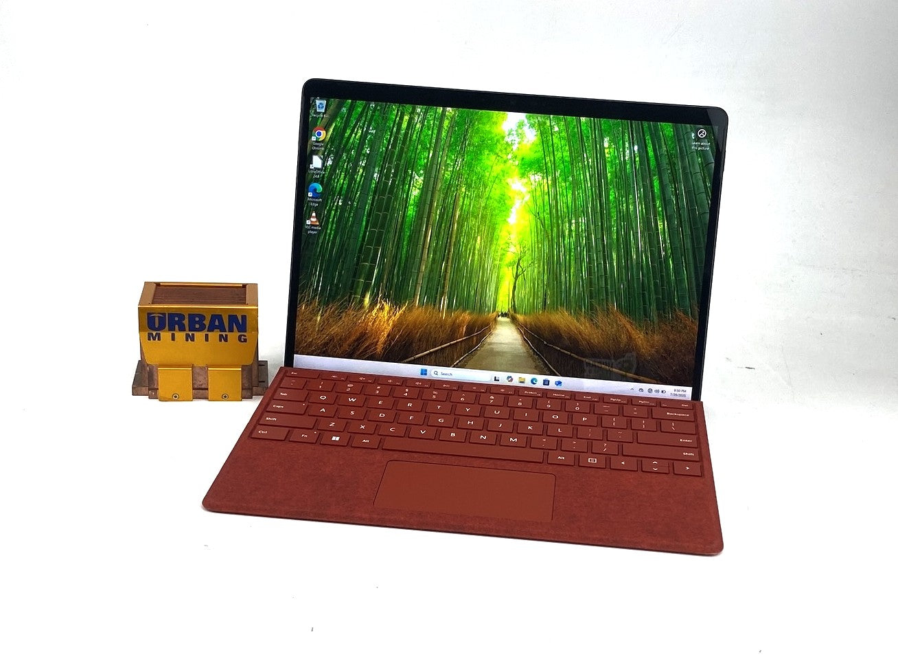 Microsoft Surface Pro 8 Core i7 11th Gen 3.00GHz 1185G7 3.00 GHz 16GB 250GB SSD B