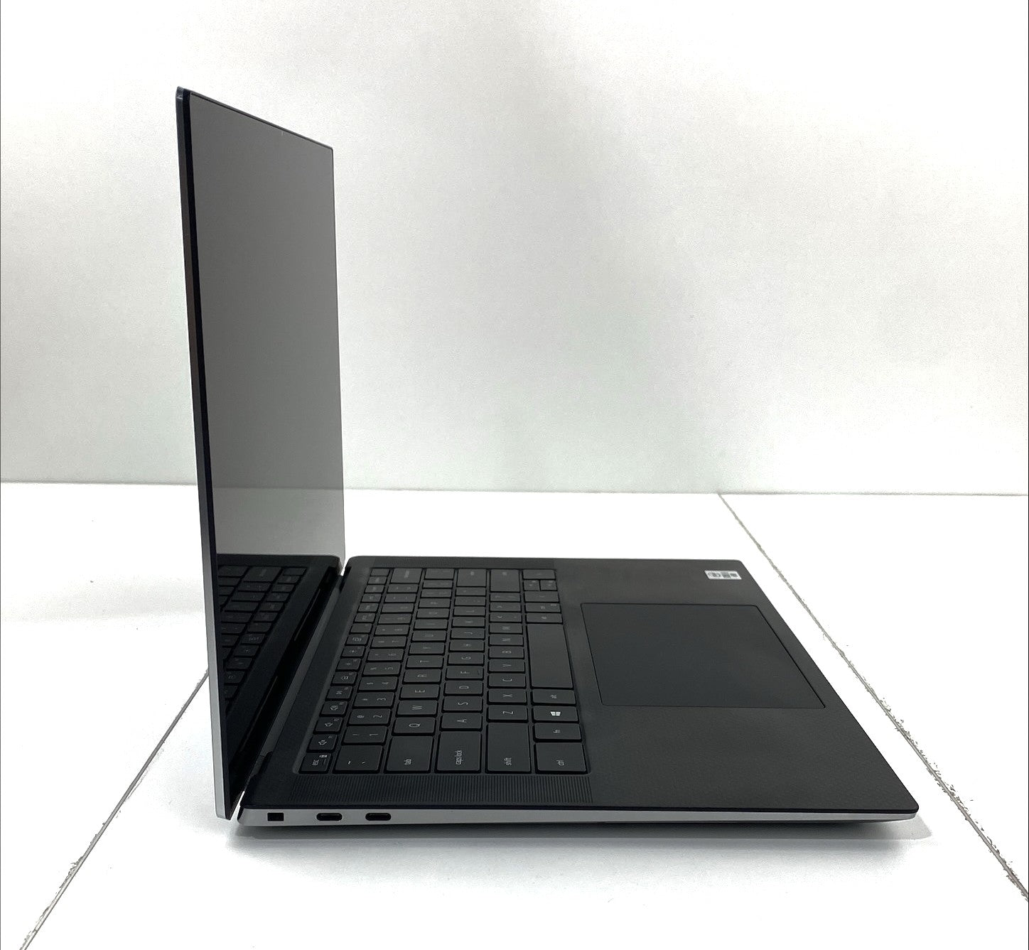 Dell Precision 5550 Touch Screen Core i9 10th Gen 2.40GHz 10885H 2.40 GHz 64GB 1TB SSD B