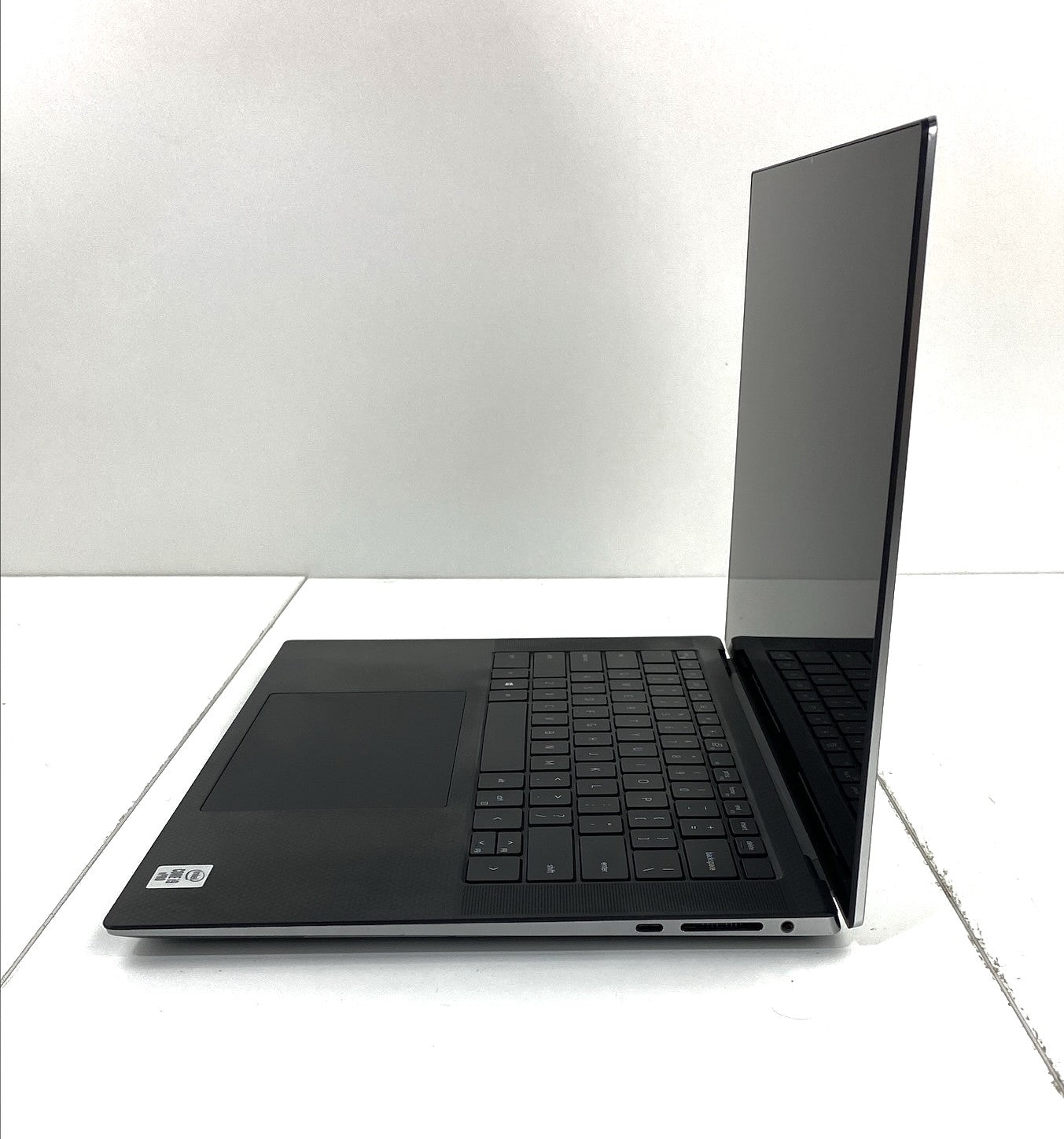 Dell Precision 5550 Touch Screen Core i9 10th Gen 2.40GHz 10885H 2.40 GHz 64GB 1TB SSD B