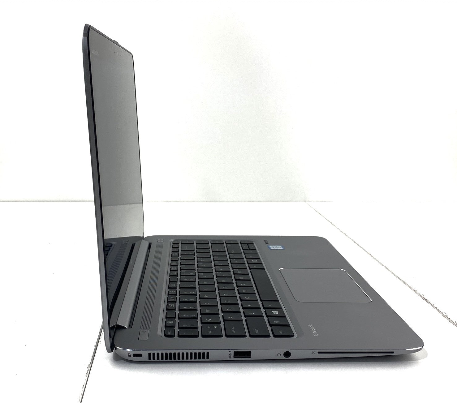 HP EliteBook Folio 1040 G3 Touch Screen Core i5 6th Gen 2.40GHz 6300U 2.4 GHz 8GB 120GB SSD B