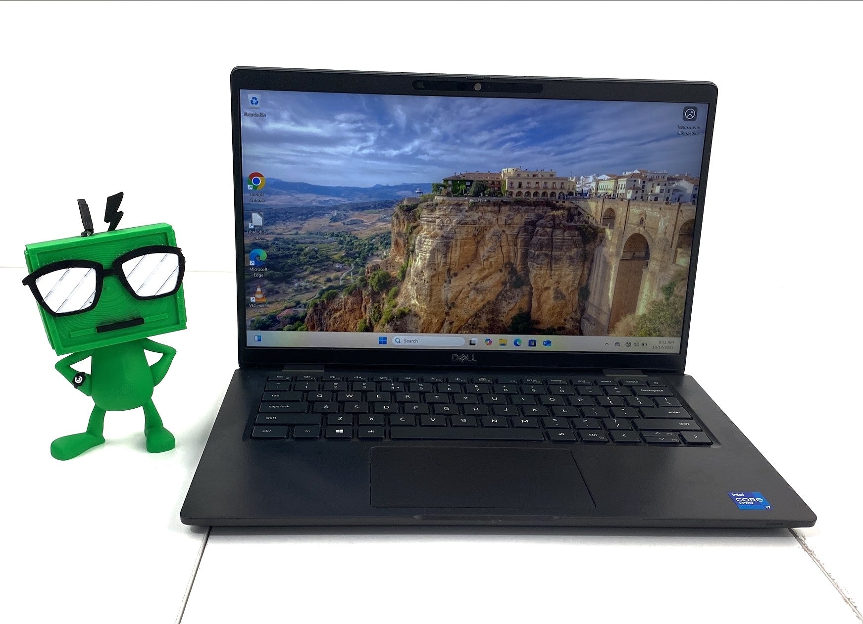 Dell Latitude 7420 Black Touch Screen Core i7 11th Gen 3.00GHz 1185G7 3.00 GHz 16GB 250GB SSD C
