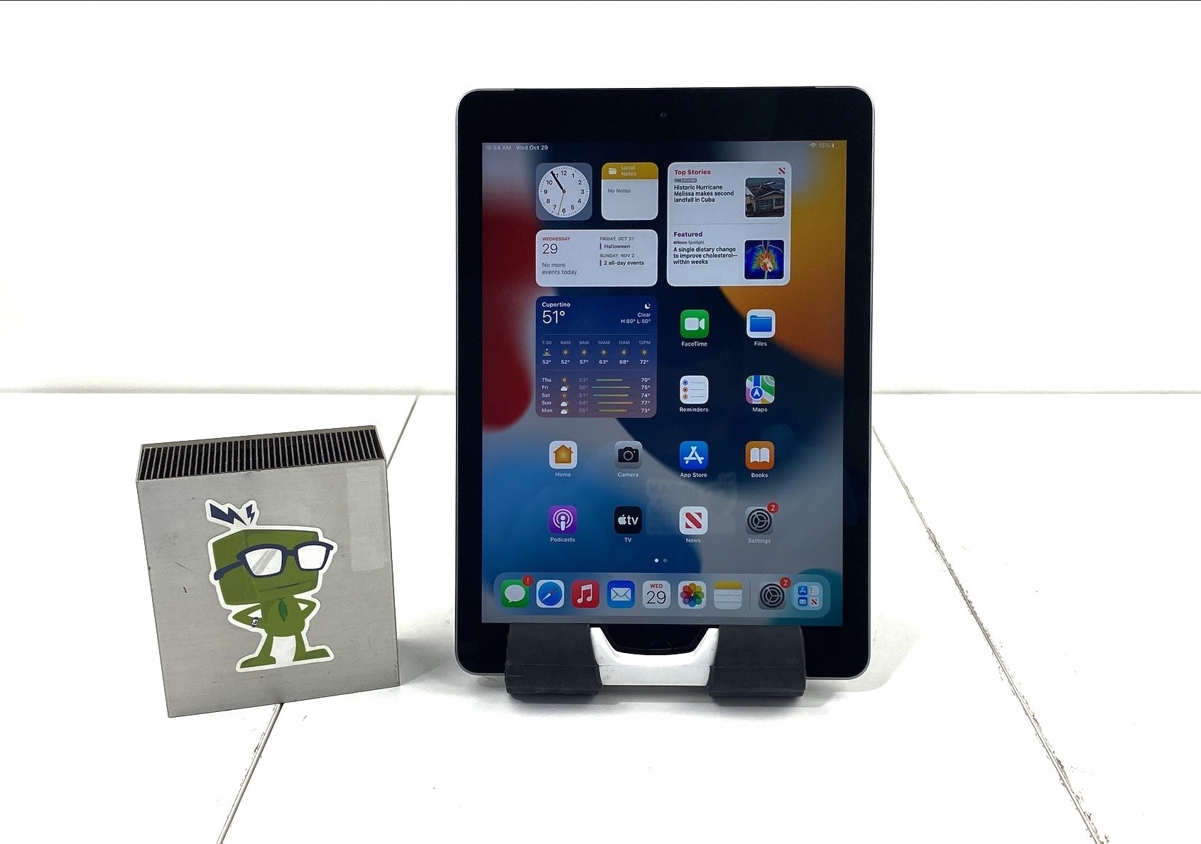 Apple iPad (6th Gen) 2018 A1954 9.7" Dual Band (2.4GHz and 5GHz) 32GB Bluetooth, Wi-Fi, Cellular Not Applicable None Not Applicable Silver B