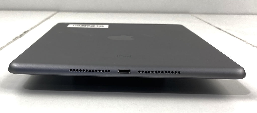 Apple iPad (6th Gen) 2018 A1954 9.7" Dual Band (2.4GHz and 5GHz) 32GB Bluetooth, Wi-Fi, Cellular Not Applicable None Not Applicable Silver B