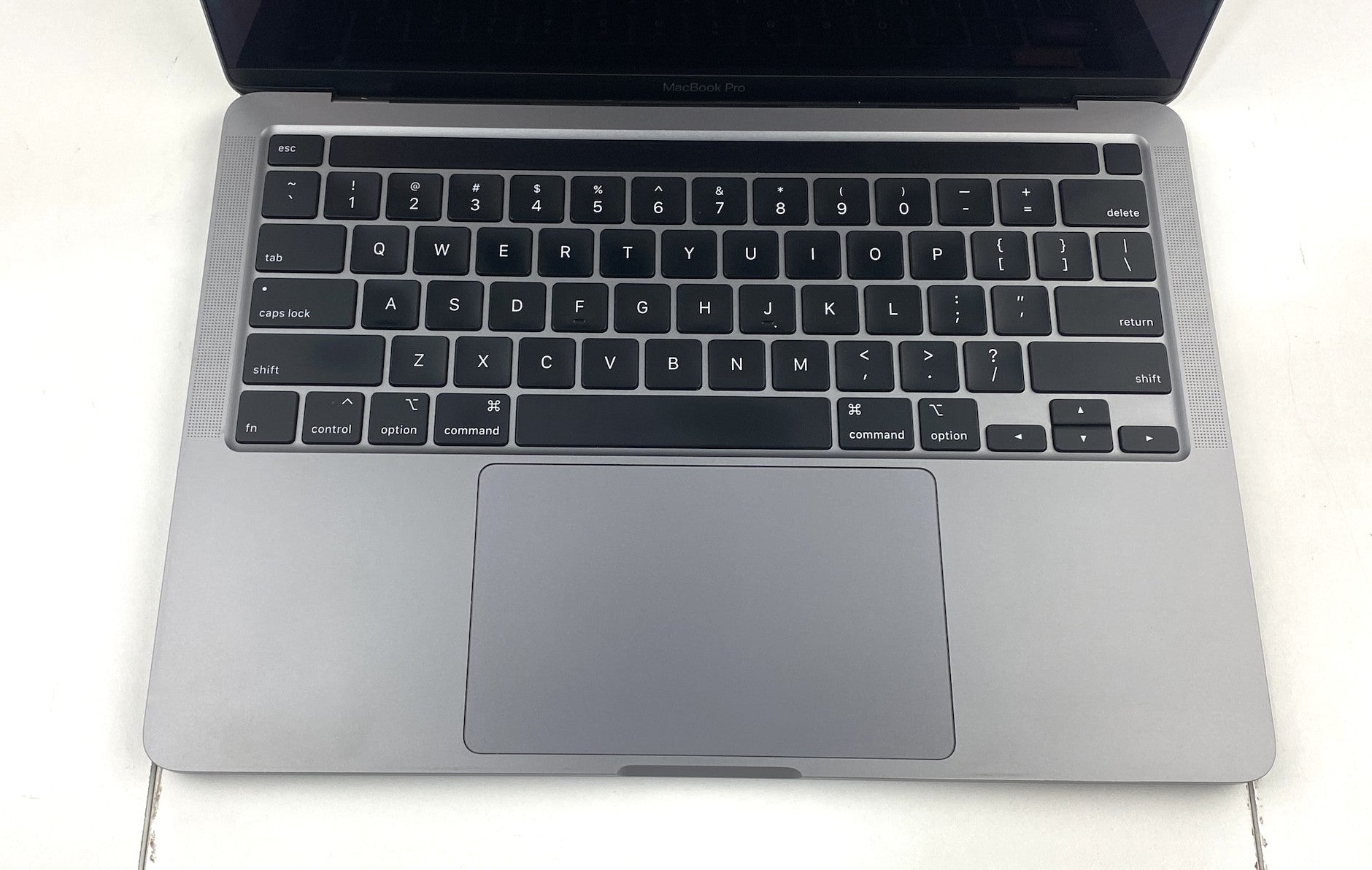 Apple MacBook Pro A2338 EMC 3578 (2020) M1 3.20GHz 3.20GHz 16GB 500GB eMMC B