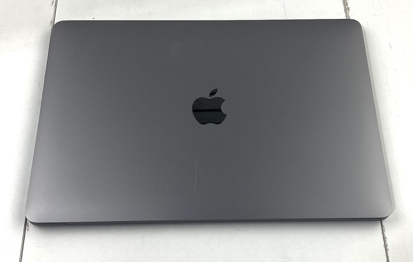 Apple MacBook Pro A2338 EMC 3578 (2020) M1 3.20GHz 3.20GHz 16GB 500GB eMMC B