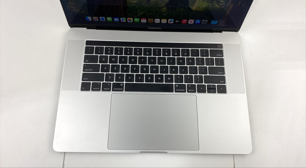 MacBook Pro A1990 EMC 3215 (2018) Silver Core i9 8th Gen 2.90GHz 8950HK 2.90GHz 16GB 1TB eMMC B