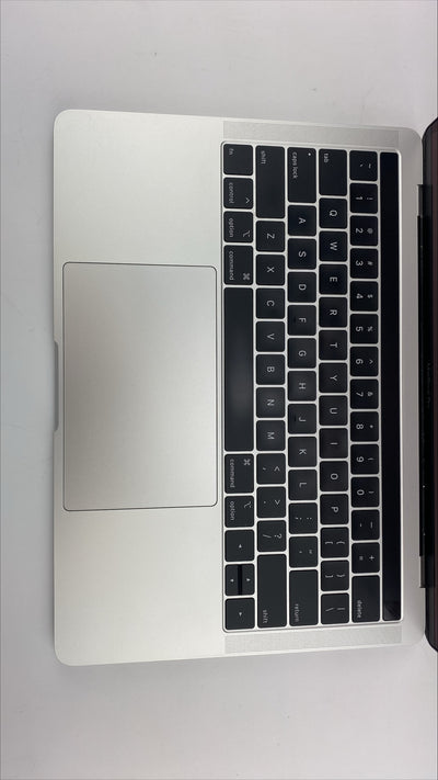 Apple MacBook Pro A1989 EMC 3358 (2019) Silver Core i7 8th Gen 2.80GHz 8569U 2.8 GHz 16GB 500GB eMMC B