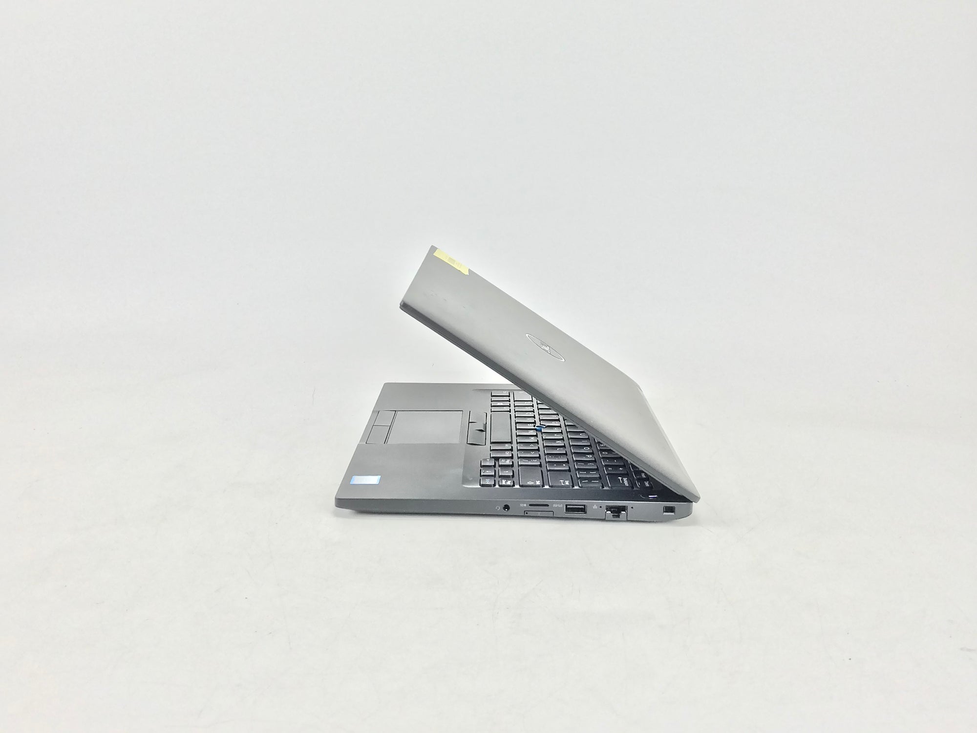Dell Latitude 7490 14" Core i5 8th Gen 1.60GHz 8250U 1.6 GHz 8GB RAM 120GB SSD Windows 11 PRo